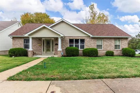 33 W Waymire Ave, Saint Louis, MO 63119
