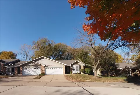 2947 Sylvan Ln #1D, Saint Charles, MO 63301