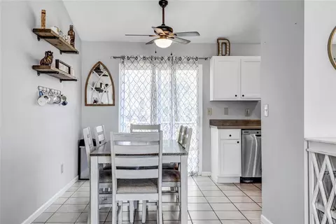 Dining - 133 Lamplighter Way, O'fallon, MO 63368 photo 1 of 3