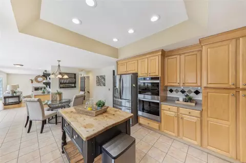 Kitchen - 533 Red Rock Dr, Wildwood, MO 63011 photo 5 of 6