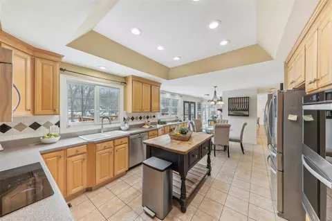 Kitchen - 533 Red Rock Dr, Wildwood, MO 63011 photo 6 of 6