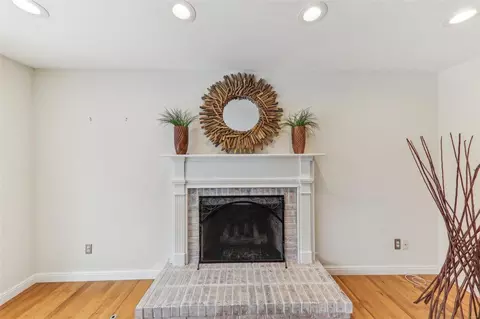 Living - 533 Red Rock Dr, Wildwood, MO 63011 photo 3 of 5