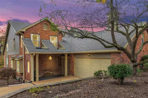 14383 Cedar Springs Dr, Town And Country, MO 63017