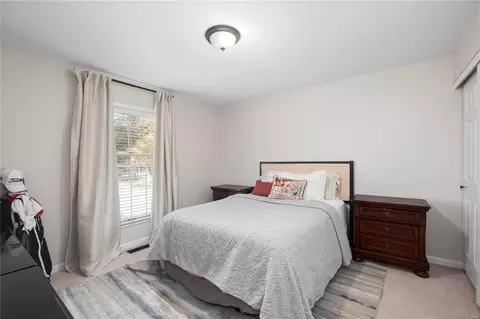 Bedroom - 401 Hill Trail Dr, Ballwin, MO 63011 photo 4 of 5
