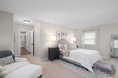 Bedroom - 401 Hill Trail Dr, Ballwin, MO 63011 photo 5 of 5