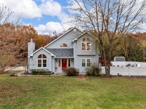 2532 Country Pointe Ln, Wentzville, MO 63385