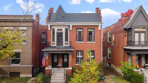 3837 Utah Pl, Saint Louis, MO 63116