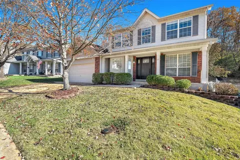 2024 Meramec Meadows Dr, Fenton, MO 63026
