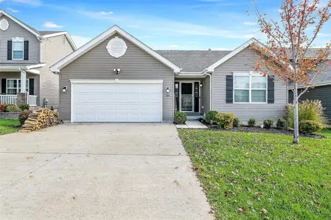 995 Crestwood Ln, O'fallon, MO 63366