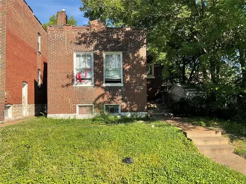 5418 S Compton Ave, Saint Louis, MO 63111