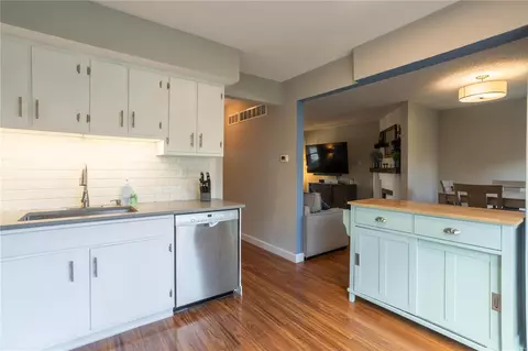 Kitchen - 2420 Hiddencrest Ln, Ballwin, MO 63021 photo 2 of 3