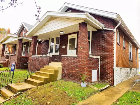 4351 Itaska St, Saint Louis, MO 63116