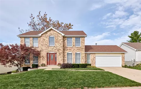 16775 N Fork Ridge Dr, Florissant, MO 63034
