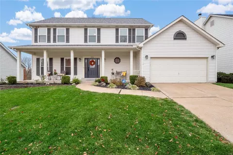 636 Highland Glen Dr, Ballwin, MO 63021