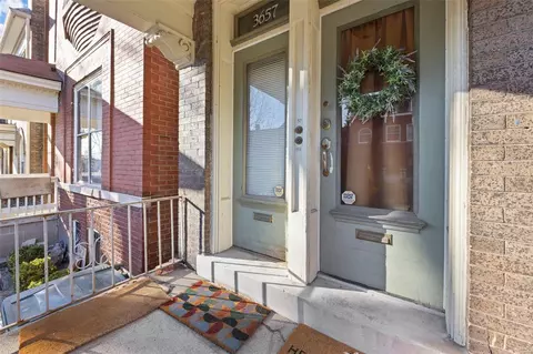 3655 Russell Blvd, Saint Louis, MO 63110