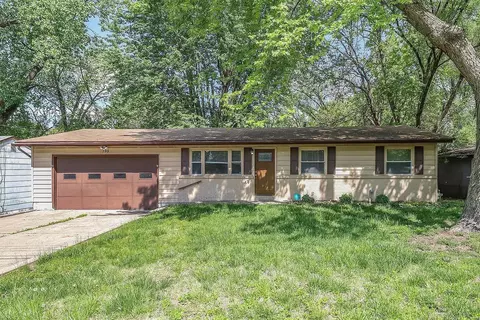 195 Bascom Dr, Saint Louis, MO 63135