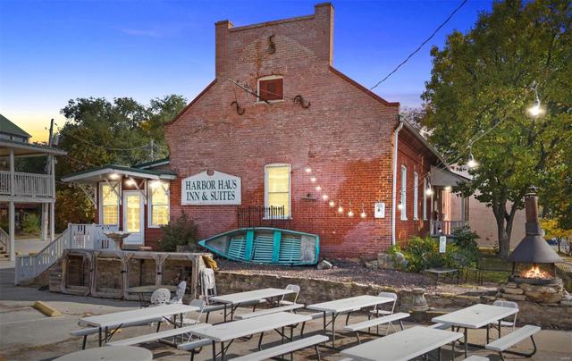 113 Market St, Hermann, MO 65041