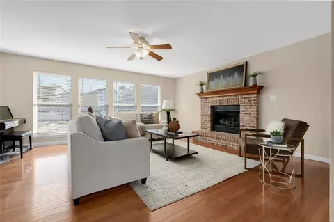 Living - 735 Longfellow Cir, O'fallon, MO 63366 photo 1 of 3