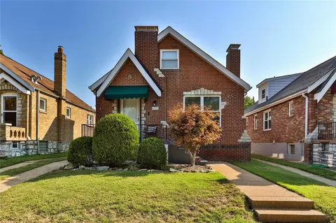 4570 Wabash Ave, Saint Louis, MO 63109