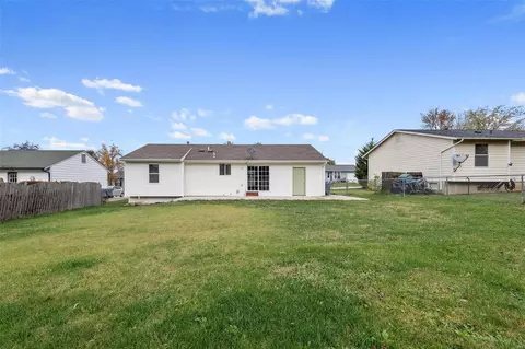 Exterior - 1326 Trading Post Ln, O'fallon, MO 63366 photo 5 of 7