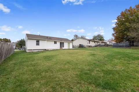 Exterior - 1326 Trading Post Ln, O'fallon, MO 63366 photo 6 of 7