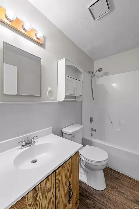 Bath - 1326 Trading Post Ln, O'fallon, MO 63366 photo 1 of 1