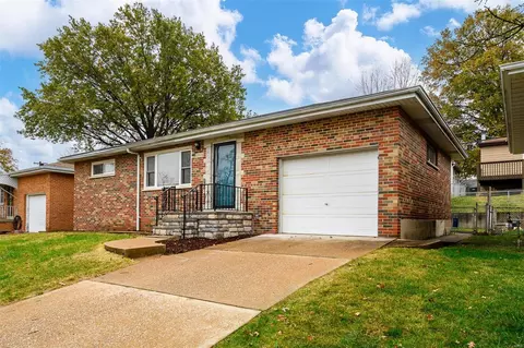6940 Wanda Ct, Saint Louis, MO 63116