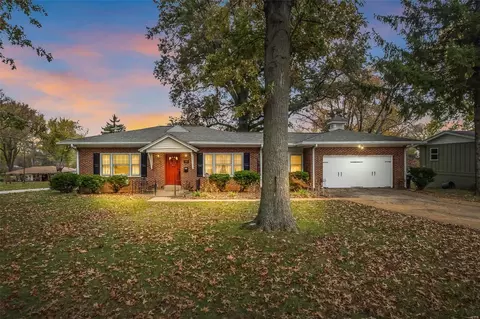 421 Utz Ln, Hazelwood, MO 63042