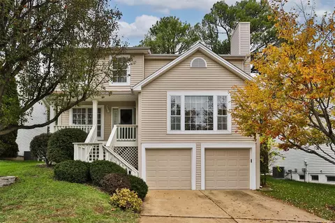 1084 Johanna Dr, Ballwin, MO 63021