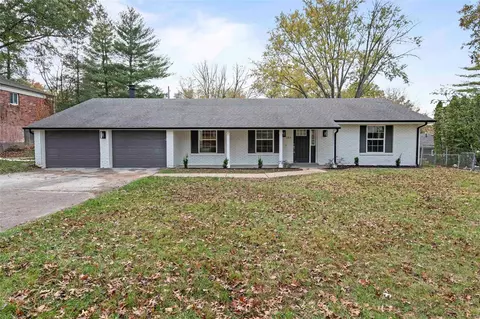 283 Portwind Pl, Ballwin, MO 63021