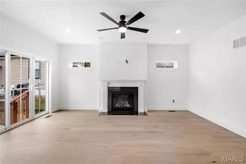 6927 Sutherland Ave, Saint Louis, MO 63109 photo 37
