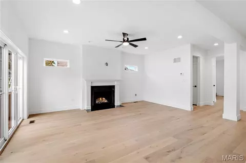 6927 Sutherland Ave, Saint Louis, MO 63109 photo 14