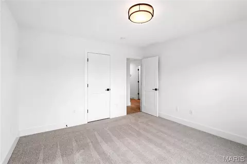 6927 Sutherland Ave, Saint Louis, MO 63109 photo 32