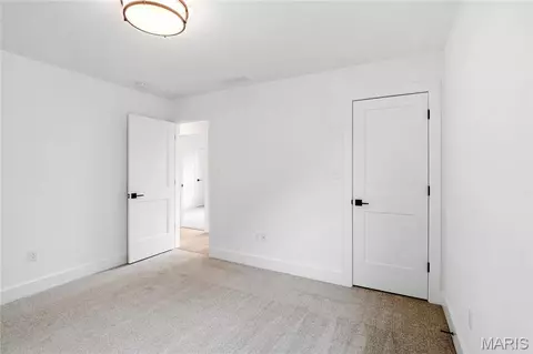 6927 Sutherland Ave, Saint Louis, MO 63109 photo 34