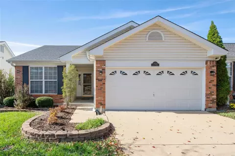 10221 Carlton Place Ct, Saint Louis, MO 63123