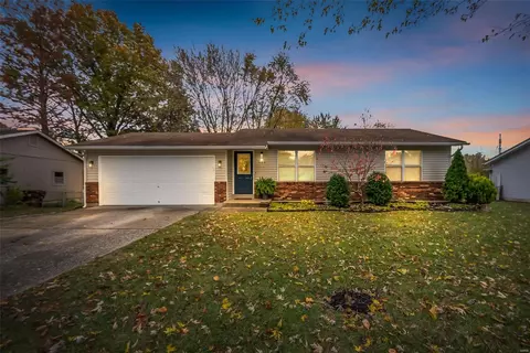303 Kimberly Ln, Saint Peters, MO 63376