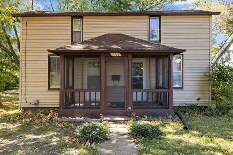 3701 Gordon Ave, Saint Louis, MO 63114