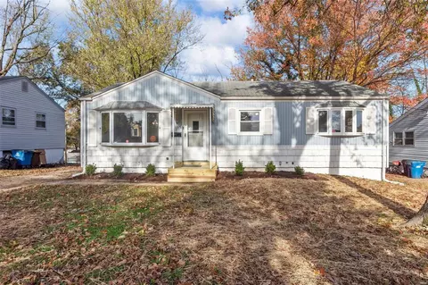 1117 Highmont Dr, Ferguson, MO 63135