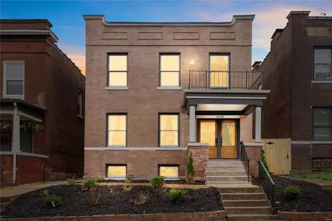 4248 Flad Ave, Saint Louis, MO 63110
