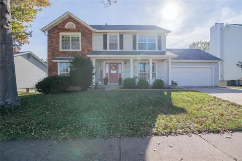 1236 Newport Landing Dr, Fenton, MO 63026