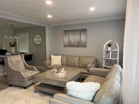 4614 Heege Rd, Affton, MO 63123 photo 4