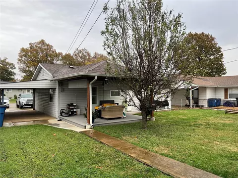 4614 Heege Rd, Affton, MO 63123 photo 17