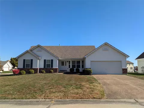 1406 Shelby Pt, O'fallon, MO 63366
