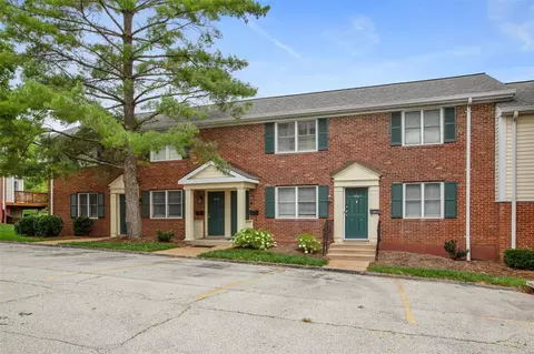 1731 Canary Cv, Brentwood, MO 63144
