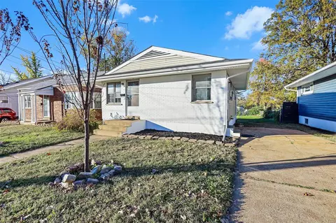 145 Monica Dr, Saint Louis, MO 63127