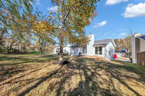 Exterior - 521 Vernal Hill Ct, Ballwin, MO 63021 photo 4 of 8
