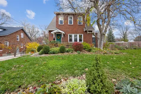 239 Roberta Ave, Saint Louis, MO 63135