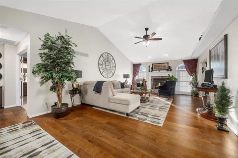 1 Glenmill Ct, O'fallon, MO 63366 photo 4
