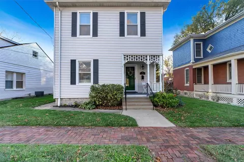 717 Clark St, Saint Charles, MO 63301
