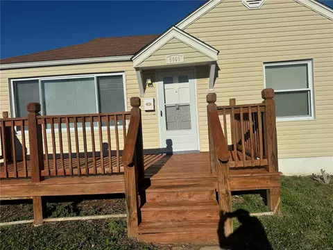 6000 Cascade Dr, Saint Louis, MO 63134